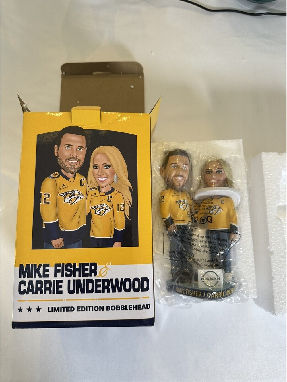 Mike Fisher & Carrie Underwood Limited Edition Bobblehead, Plastic Yellow NIB